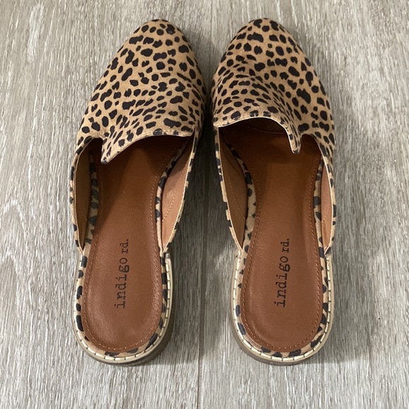 Indigo Rd. Leopard Mules - Picture 2 of 5